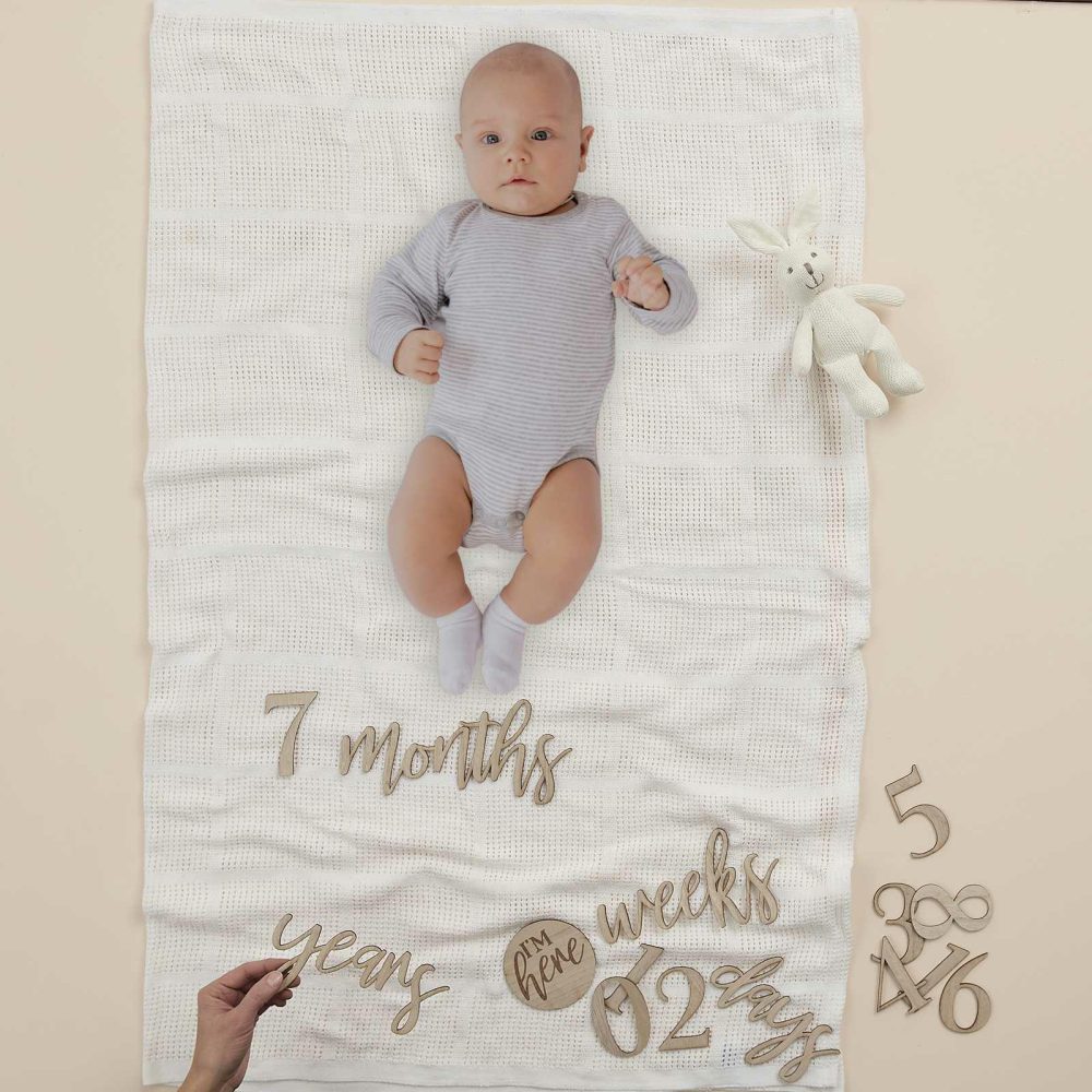 Baby Shower Gifts |   Wooden Pregnancy & Baby Milestone Signs Baby Shower Baby Shower Gifts