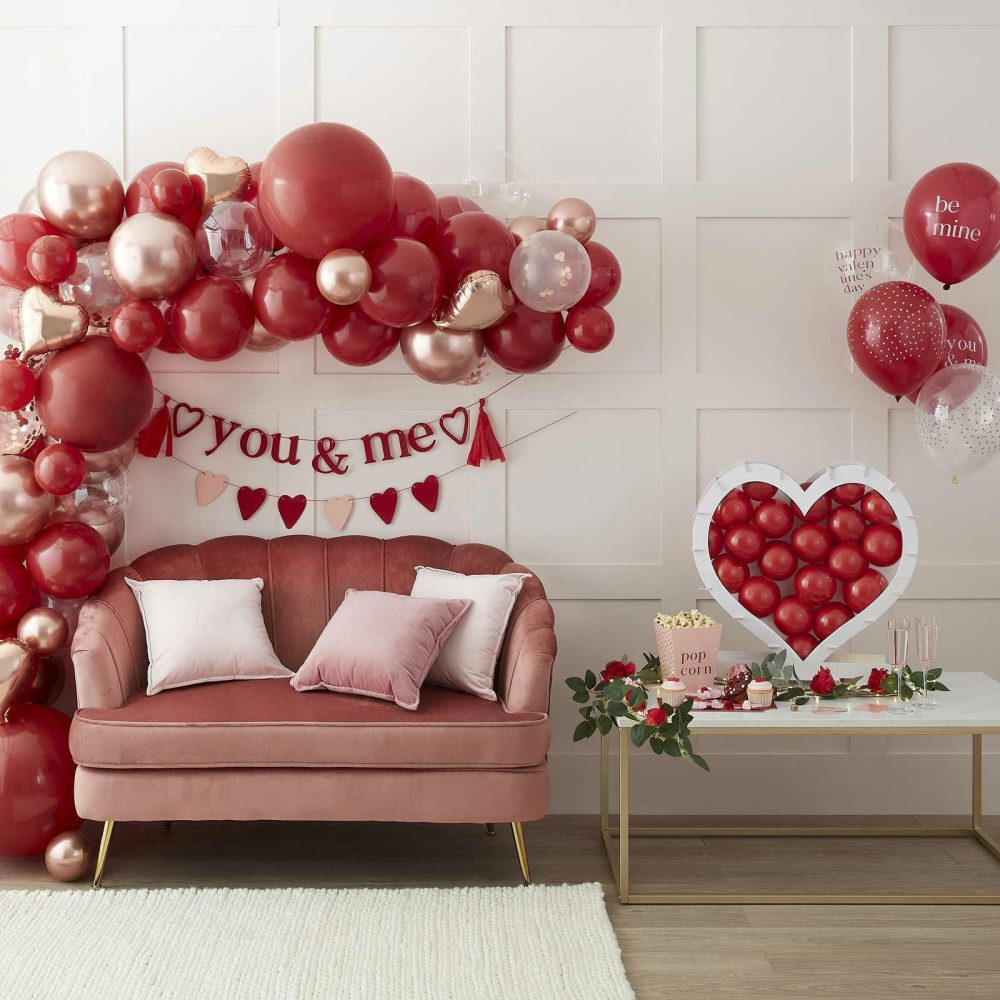 Balloon Mosaic Stands |   Heart Shaped Balloon Mosaic Stand Balloon Mosaic Stands Balloon Mosaic Stands