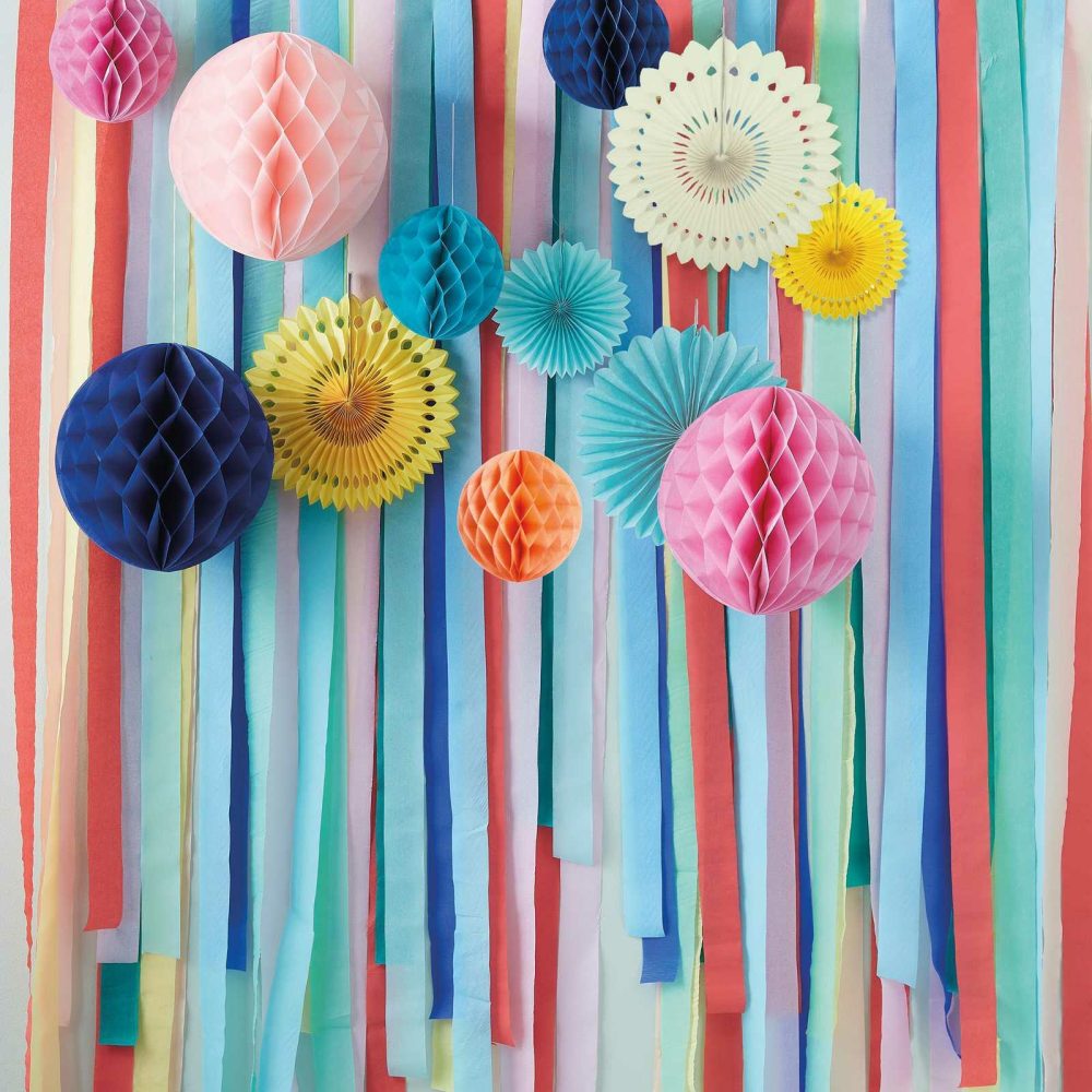 Birthday Backdrops |   Multicoloured Streamer Backdrop With Honeycombs And Fans Birthday Backdrops Birthday Backdrops