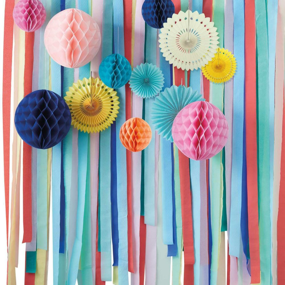 Birthday Backdrops |   Multicoloured Streamer Backdrop With Honeycombs And Fans Birthday Backdrops Birthday Backdrops