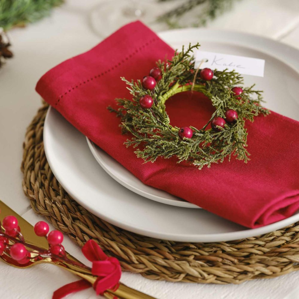 Paper Napkins |   Foliage And Berry Christmas Napkin Rings Paper Napkins Paper Napkins