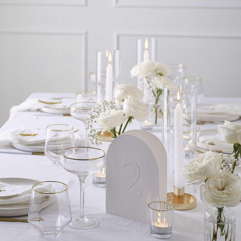 Wedding Centrepieces |   Clear Glass Bud Vases Wedding Table Decorations Wedding Centrepieces