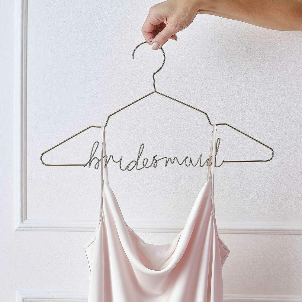 Wedding Dressing Gowns |   Gold Metal Bridesmaid Hanger Wedding Details Wedding Dressing Gowns