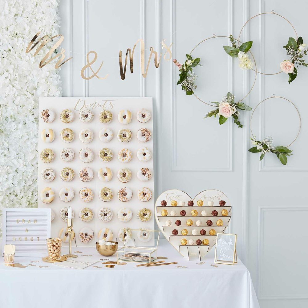 Wedding Table Confetti |   Gold Love Table Confetti Wedding Table Confetti Wedding Table Confetti